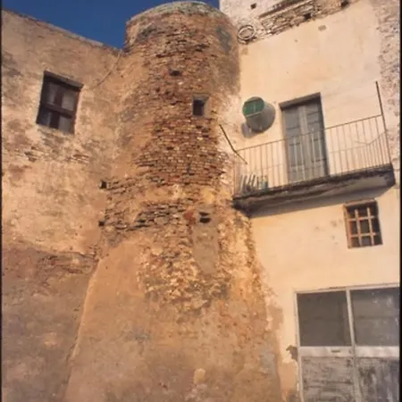Torre Camarda 펜션 베르날다